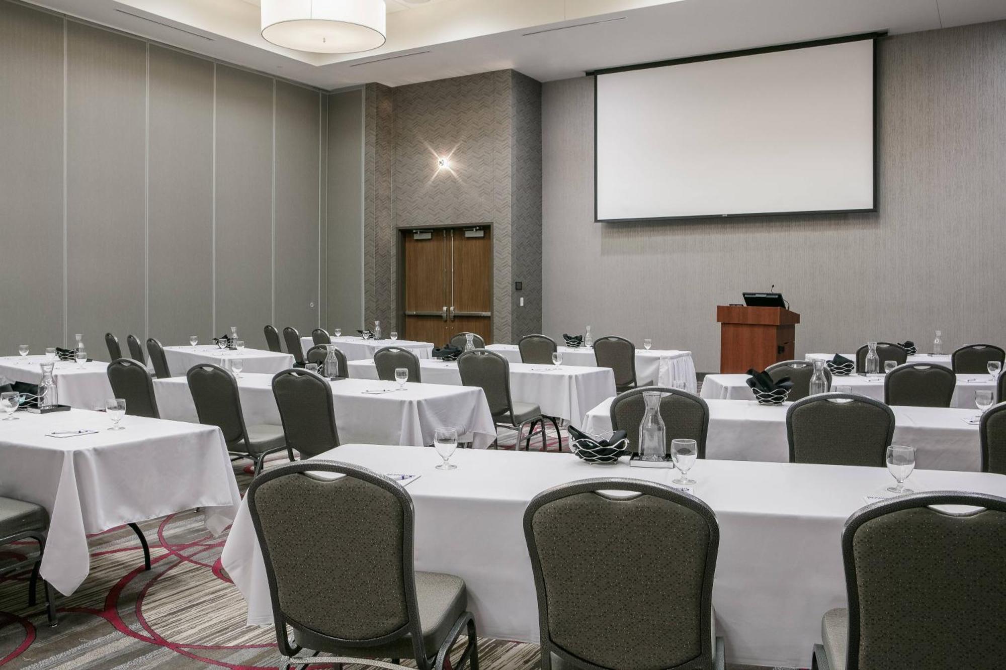 Courtyard By Marriott Omaha Bellevue At Beardmore Event Center Buitenkant foto