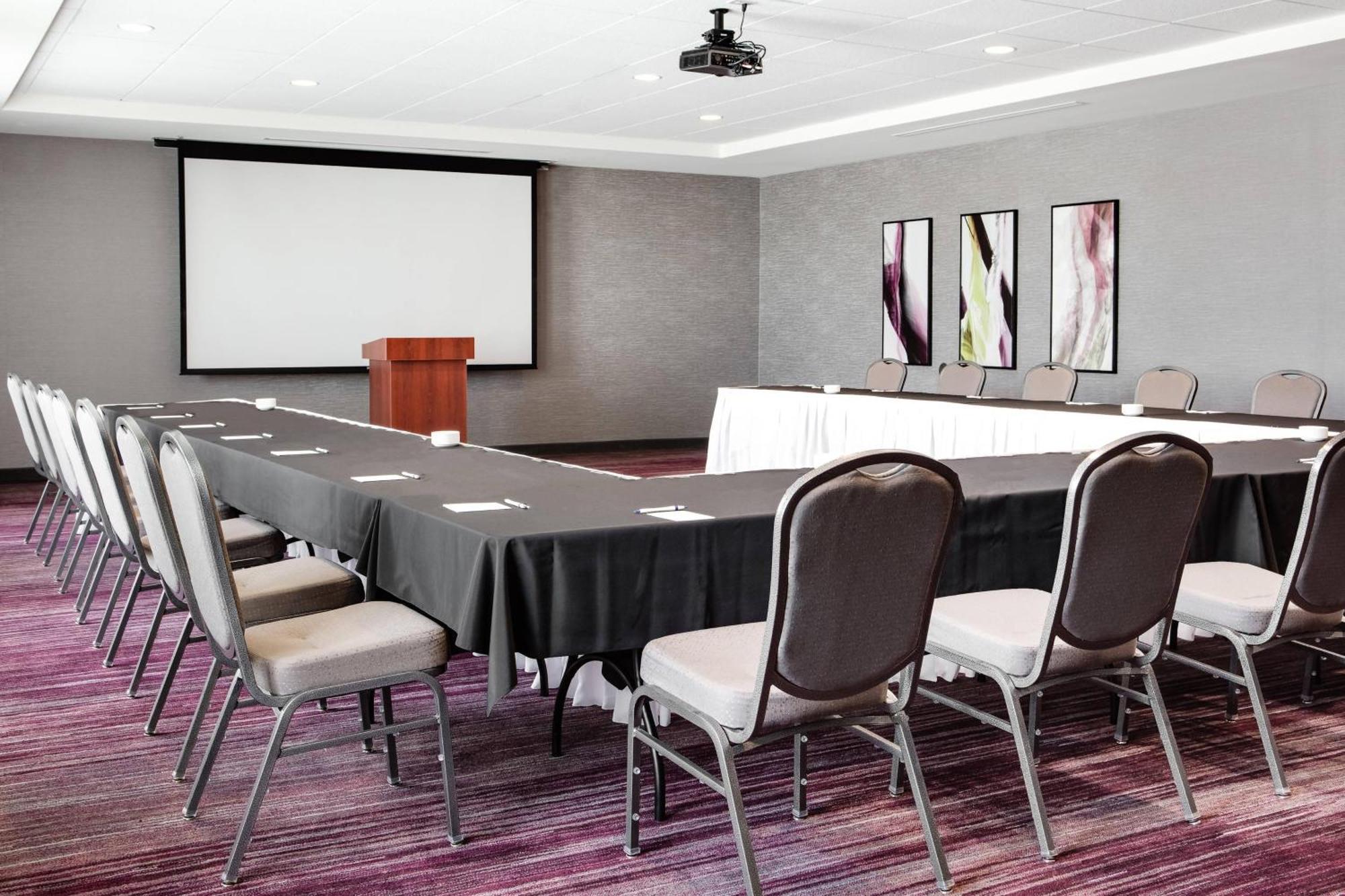 Courtyard By Marriott Omaha Bellevue At Beardmore Event Center Buitenkant foto