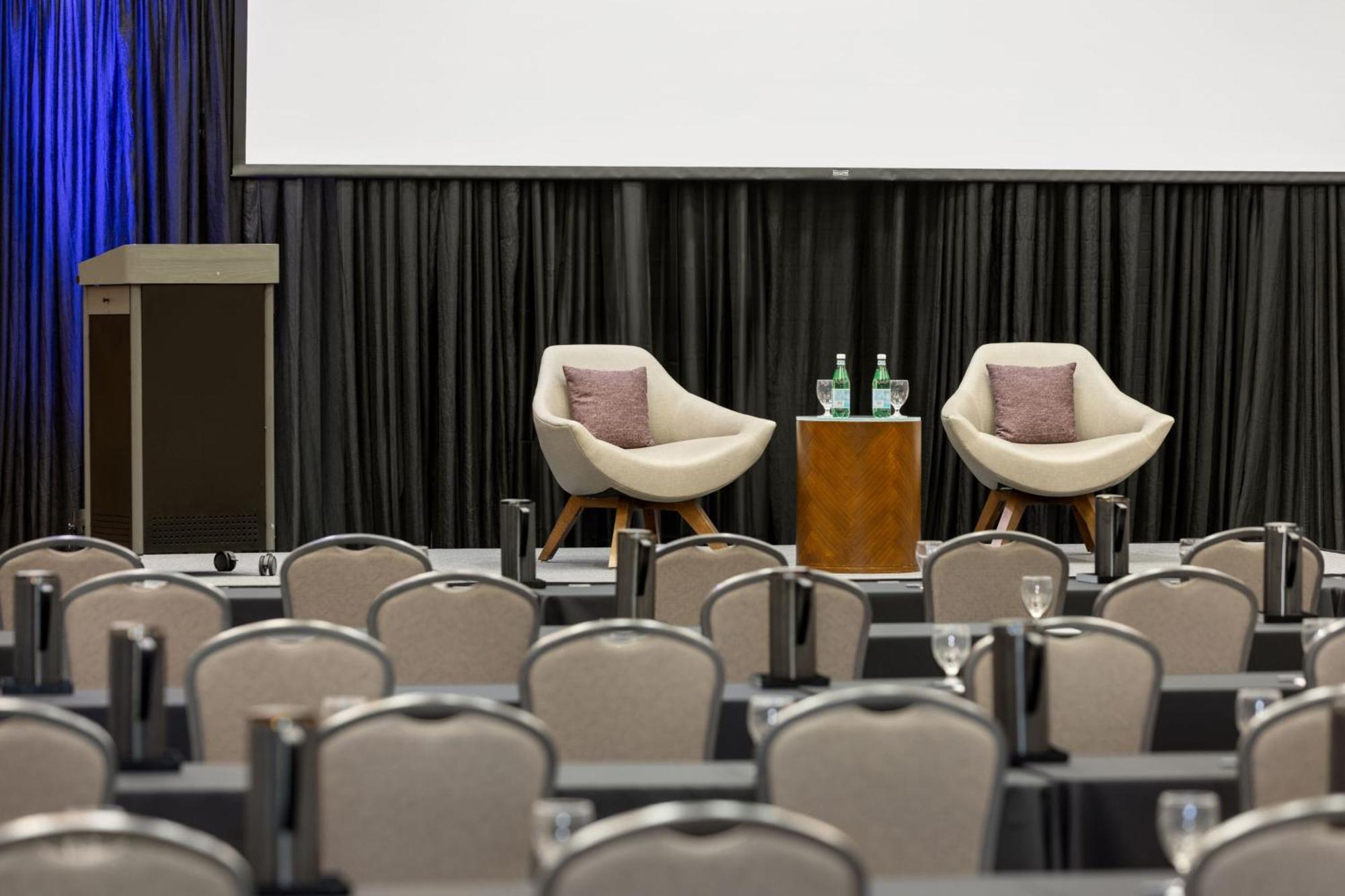 Courtyard By Marriott Omaha Bellevue At Beardmore Event Center Buitenkant foto