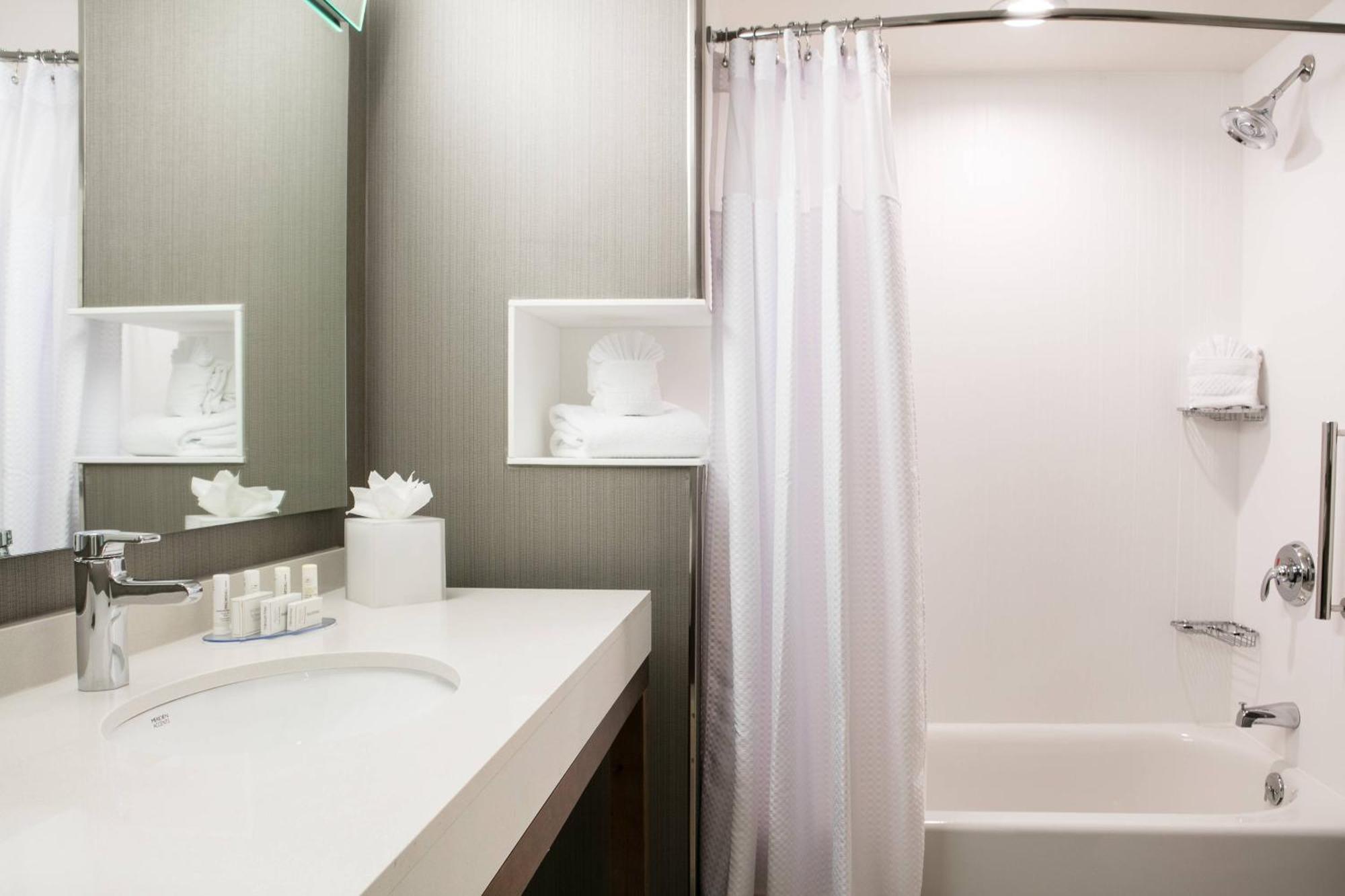 Courtyard By Marriott Omaha Bellevue At Beardmore Event Center Buitenkant foto